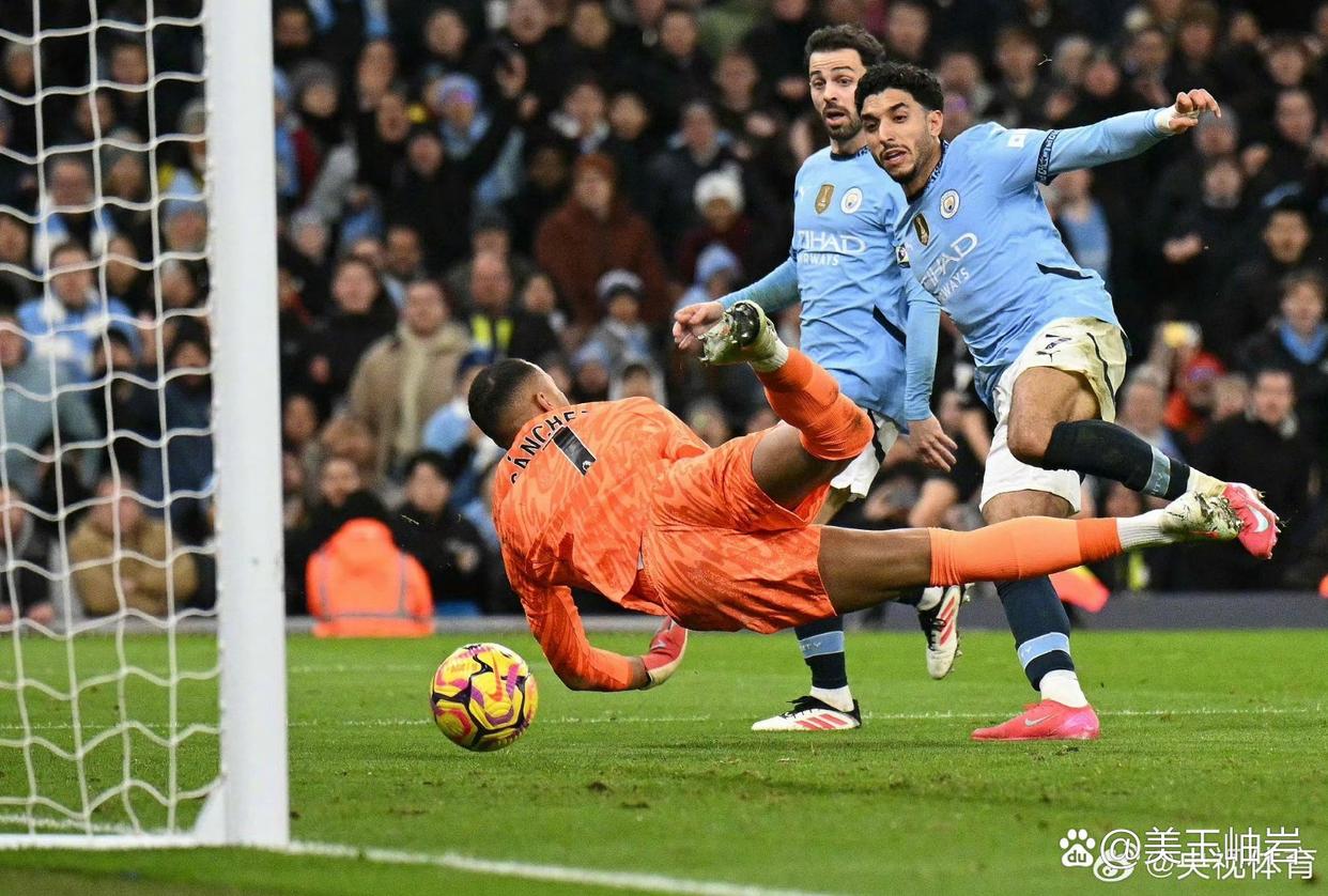 乐竞电竞-曼联发布备战花絮，冲刺阶段外线爆发，荷甲任务艰巨，更衣室氛围转暖(二战最轻的105榴弹炮)